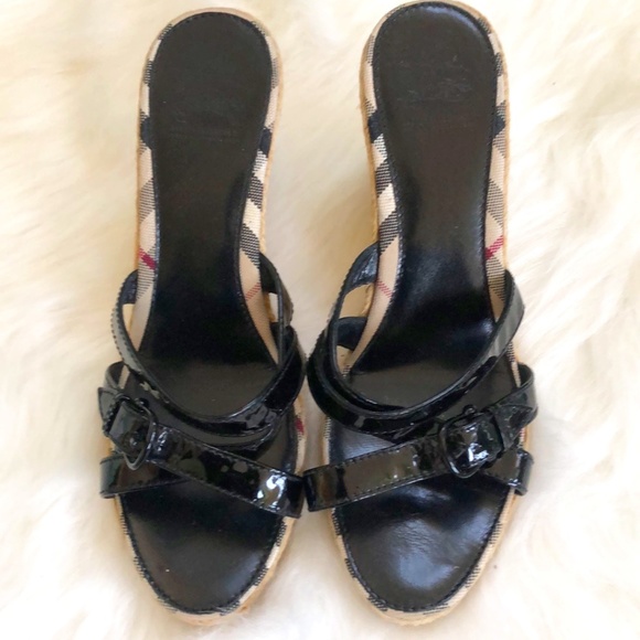 Burberry Black Leather & Nova Check Wedge Sz 39 - Picture 1 of 13